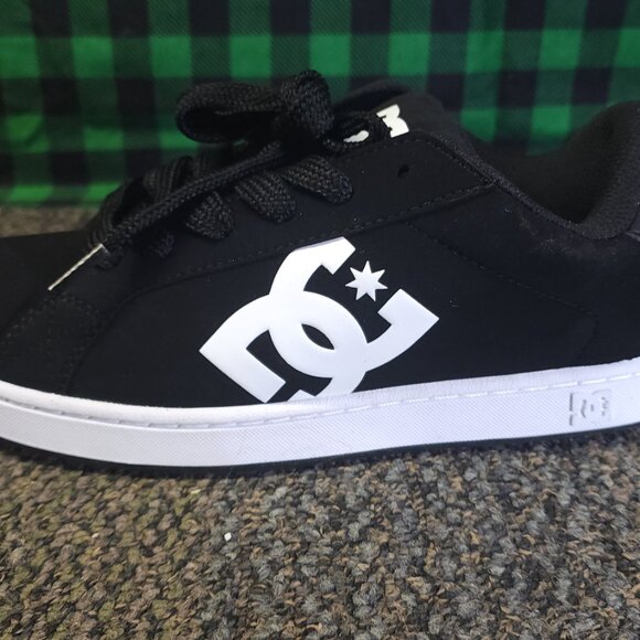 Brand New DC Gaveler Suede Skate Shoes – Matte Black (Men’s US 8.5M) – - Picture 6 of 12